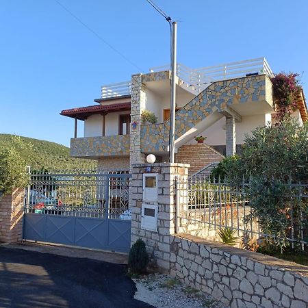 Pellumb Apartments Ksamil Exterior photo