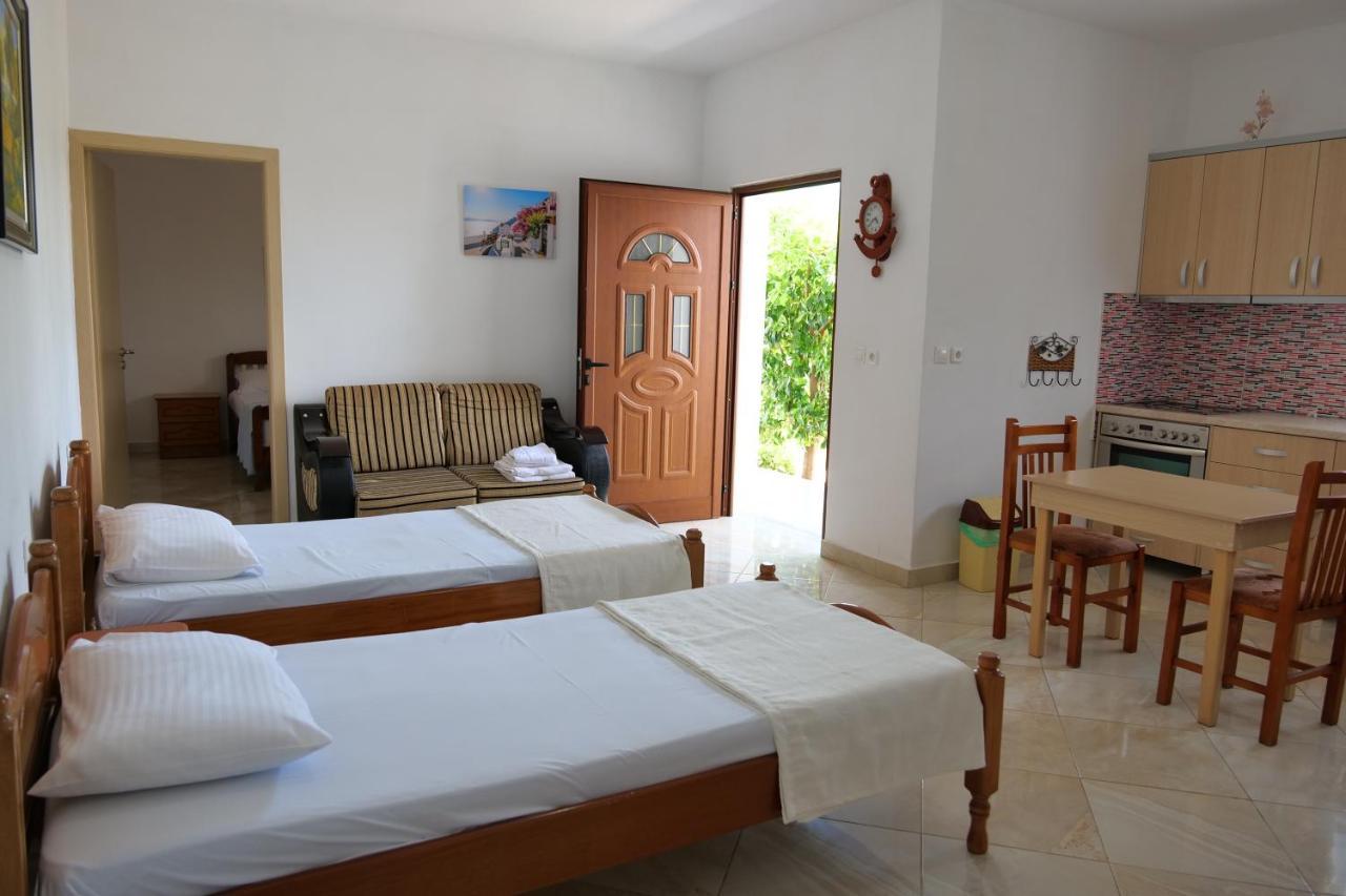 Pellumb Apartments Ksamil Exterior photo