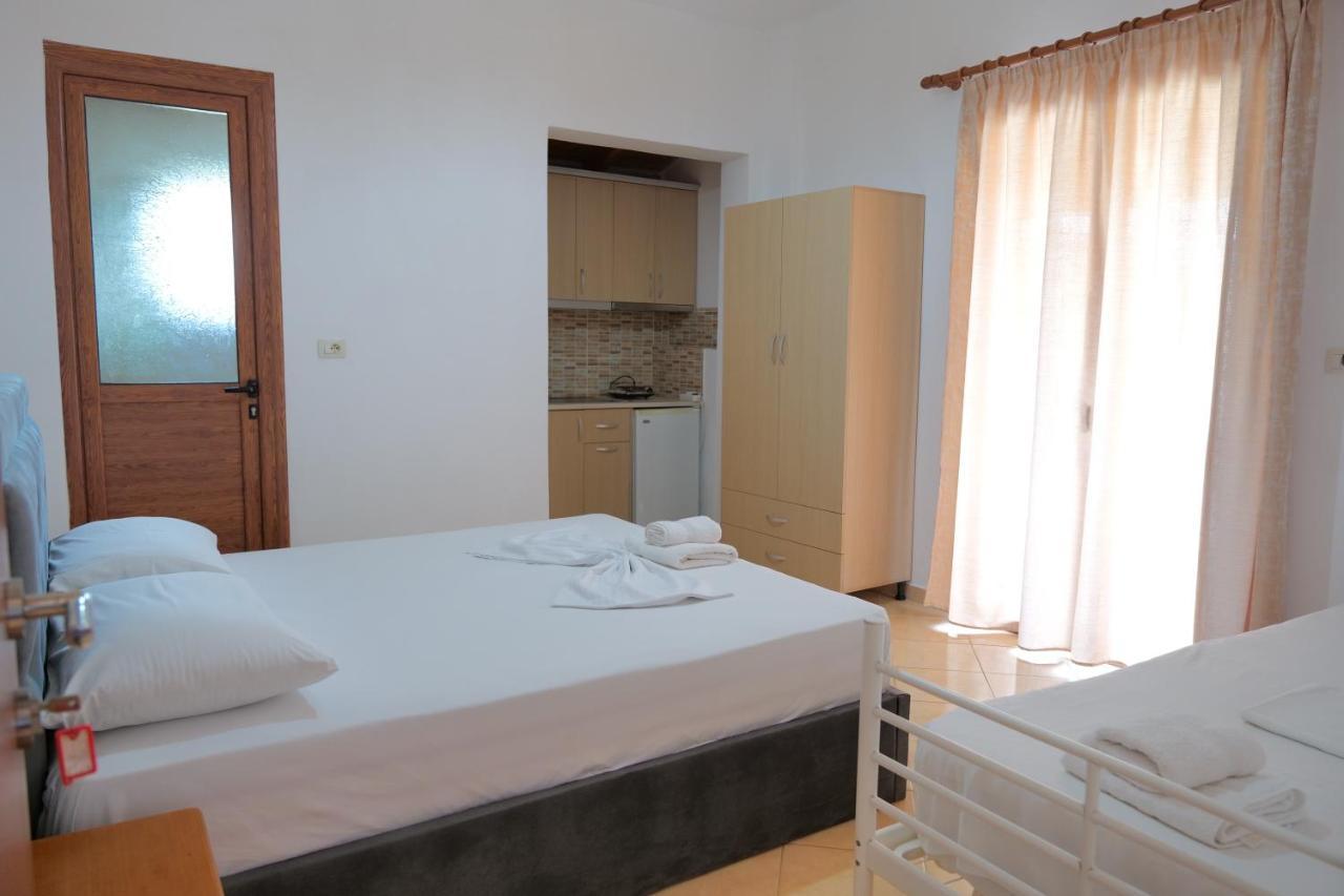 Pellumb Apartments Ksamil Exterior photo