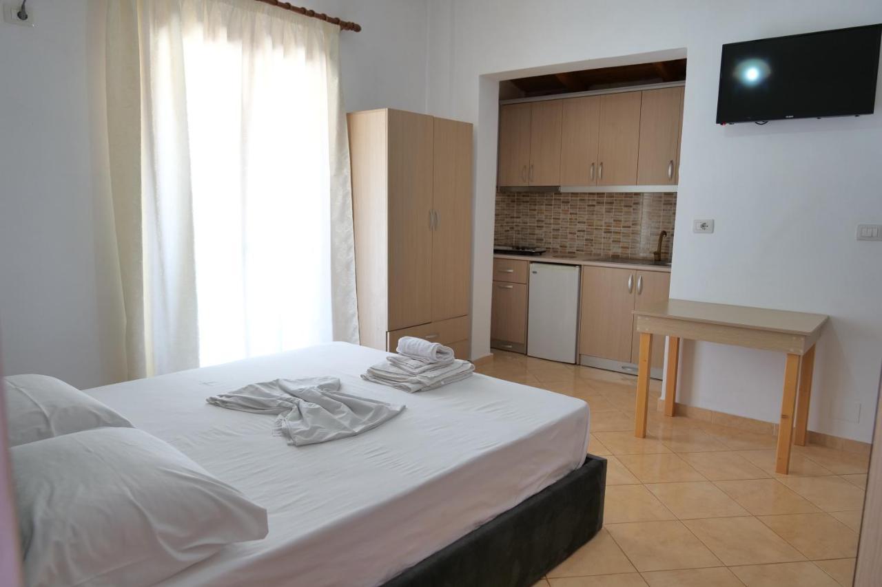 Pellumb Apartments Ksamil Exterior photo