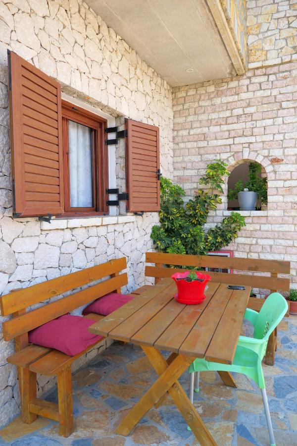 Pellumb Apartments Ksamil Exterior photo