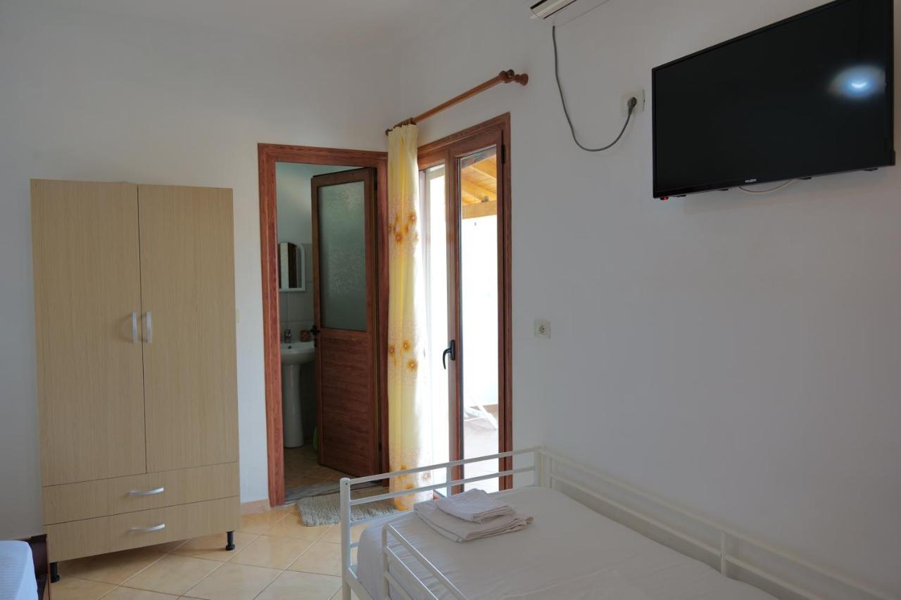 Pellumb Apartments Ksamil Exterior photo